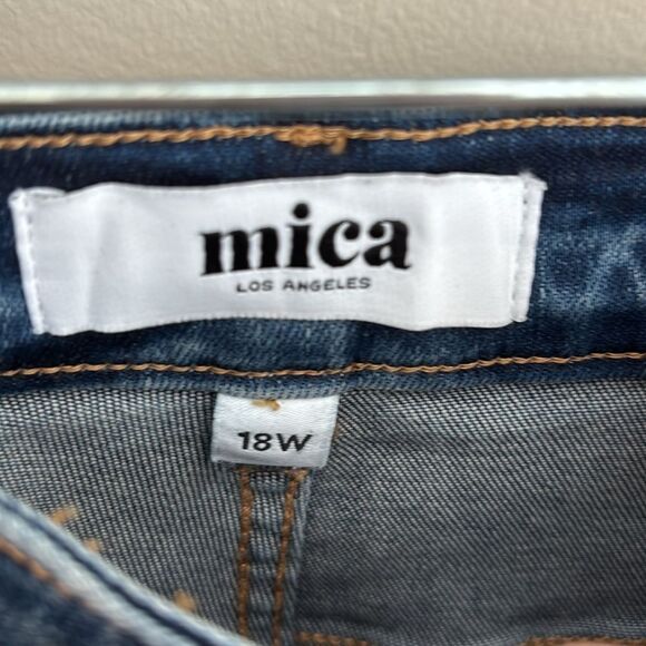 Mica Uneven Hem Crop Flare Jeans size 18w - Picture 4 of 5
